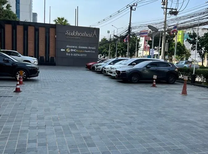 Sukhothai And Ratchada